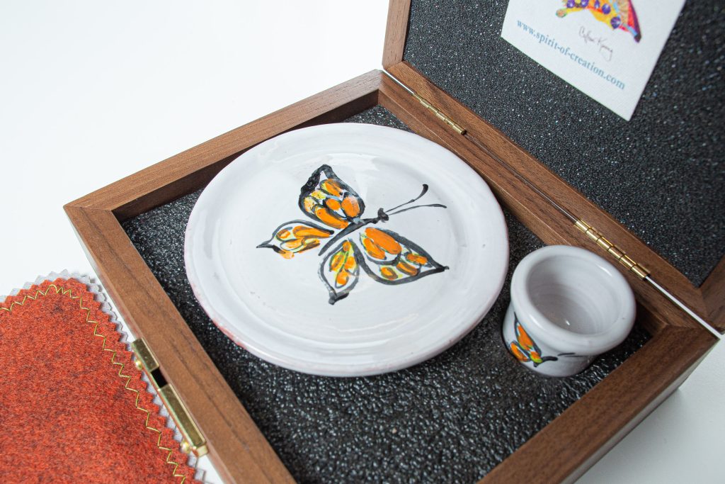 Ceramic Portable Deluxe Communion Set Organist Set Butterfly