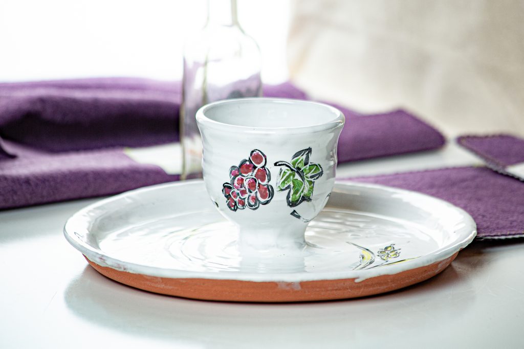 ceramic one handed communion sets grapes and wheat